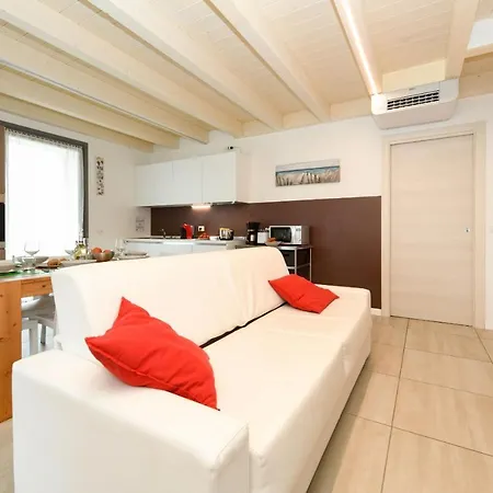 Apartment Borgo Gasparina Family Castelnuovo del Garda