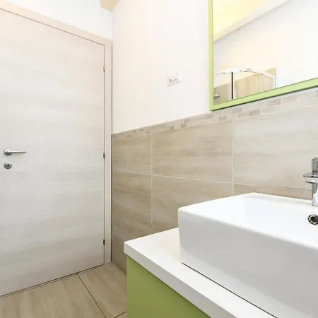 Borgo Gasparina A26 *